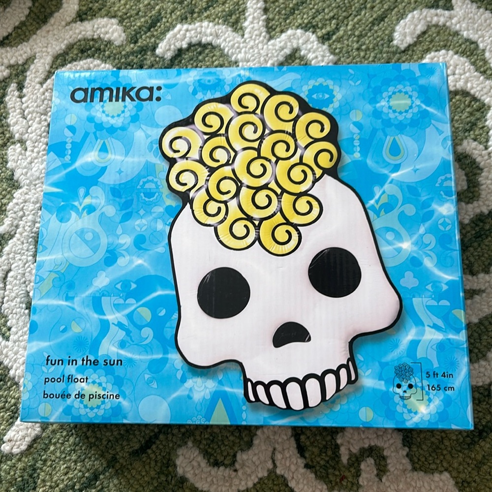 Amika Pool Float - Picture 2 of 6